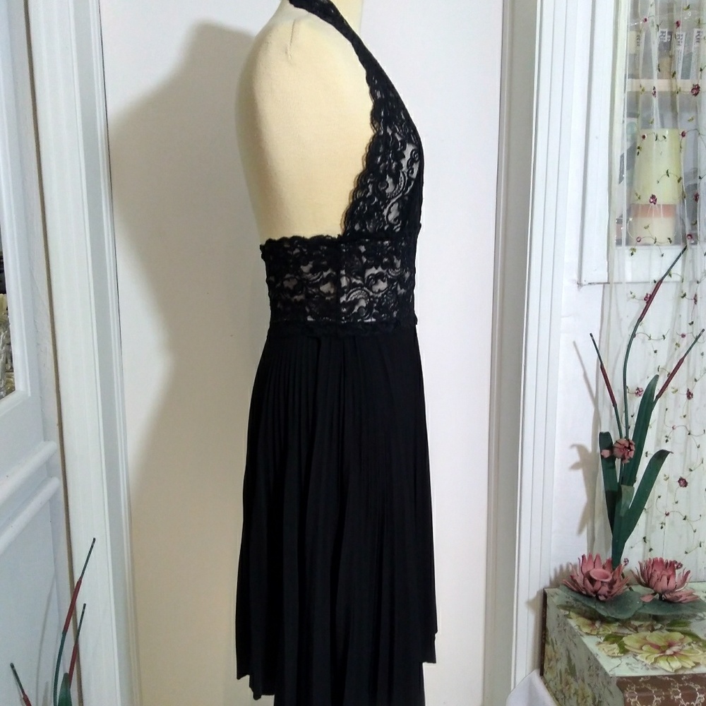 Body control size S  halter black lace pleated dre